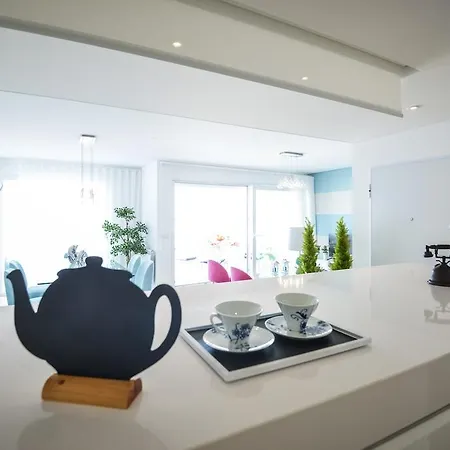 Dom Dinis Beach Apartament *